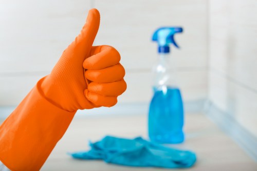 Move-in deep cleaning in Nw6 for a spotless property