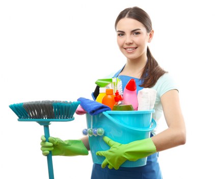 Office cleaner in Nw6 maintaining a tidy workplace